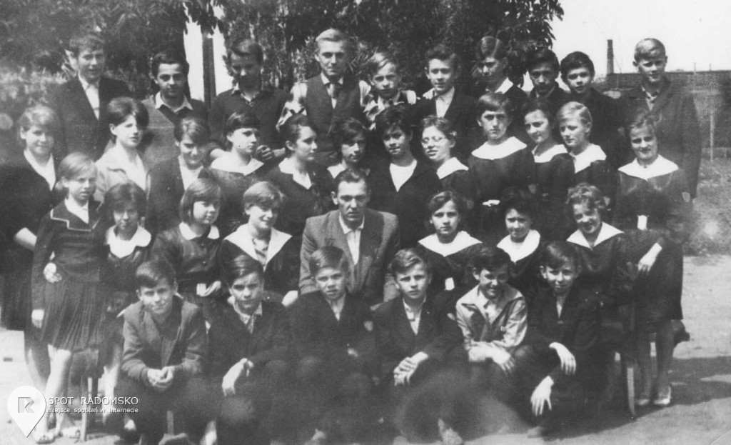 II Liceum Ogólnokształcące w Radomsku NASZA KLASA