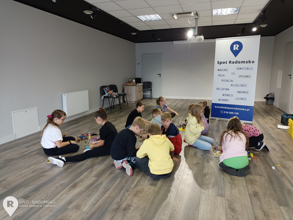 Warsztaty z robotyki i programowania w GOK Kodrąb