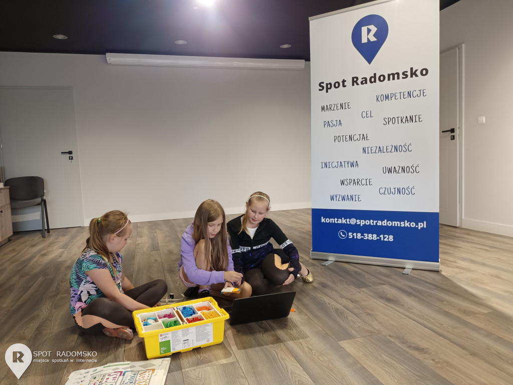 Warsztaty z robotyki i programowania w GOK Kodrąb