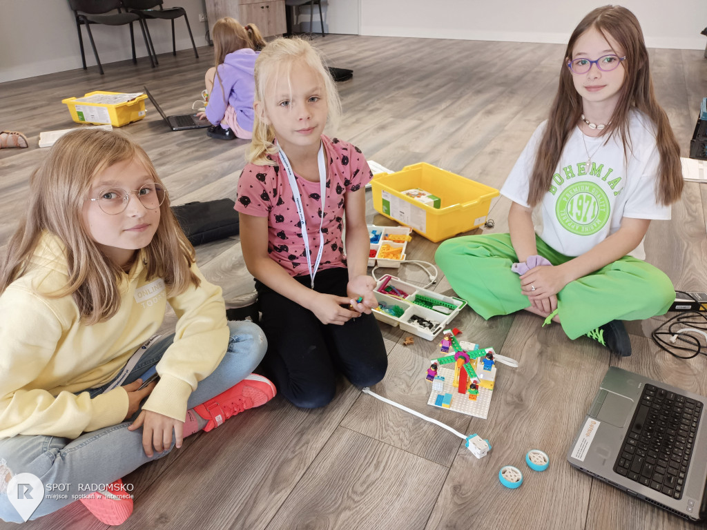 Warsztaty z robotyki i programowania w GOK Kodrąb