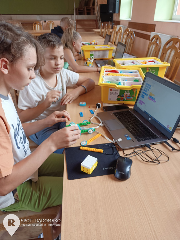 Warsztaty z robotyki i programowania w Kamieńsku