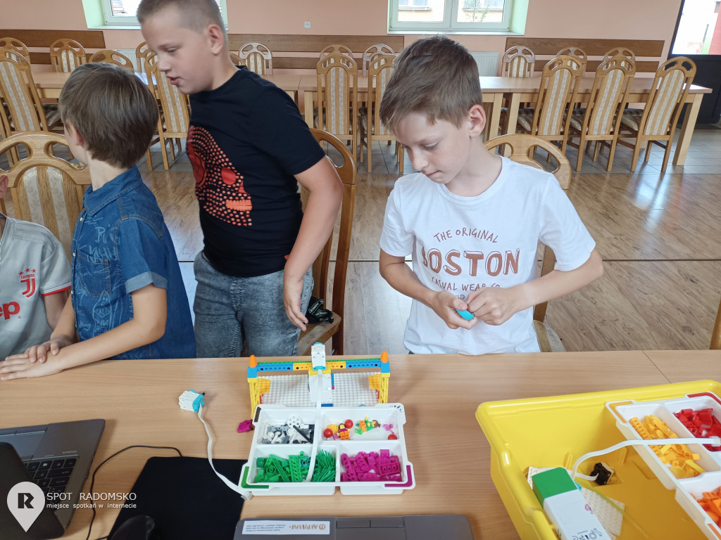 Warsztaty z robotyki i programowania w Kamieńsku