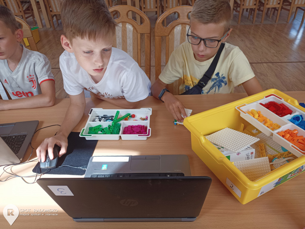 Warsztaty z robotyki i programowania w Kamieńsku