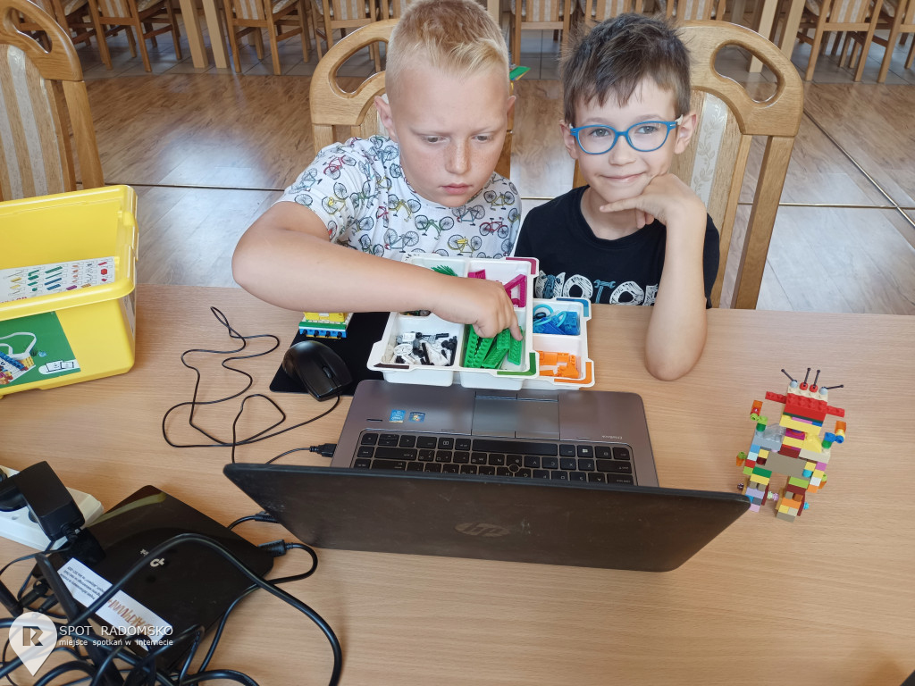 Warsztaty z robotyki i programowania w Kamieńsku
