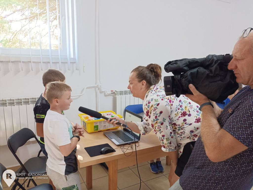 Warsztaty z robotyki i programowania w GOK Gidle