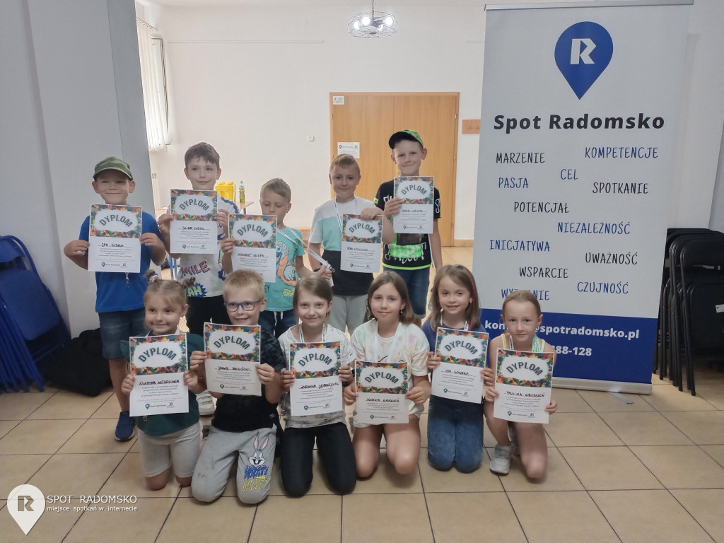 Warsztaty z robotyki i programowania w GOK Gidle