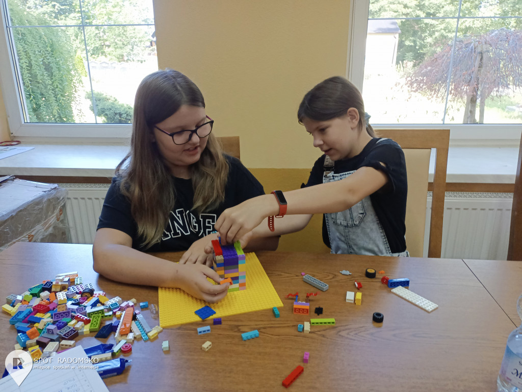 Warsztaty z robotyki i programowania w Dobryszycach