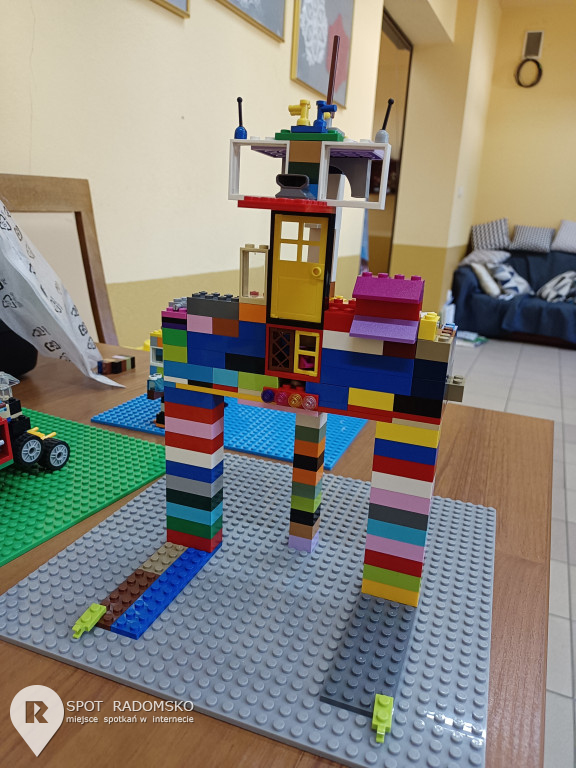 Warsztaty z robotyki i programowania w Dobryszycach