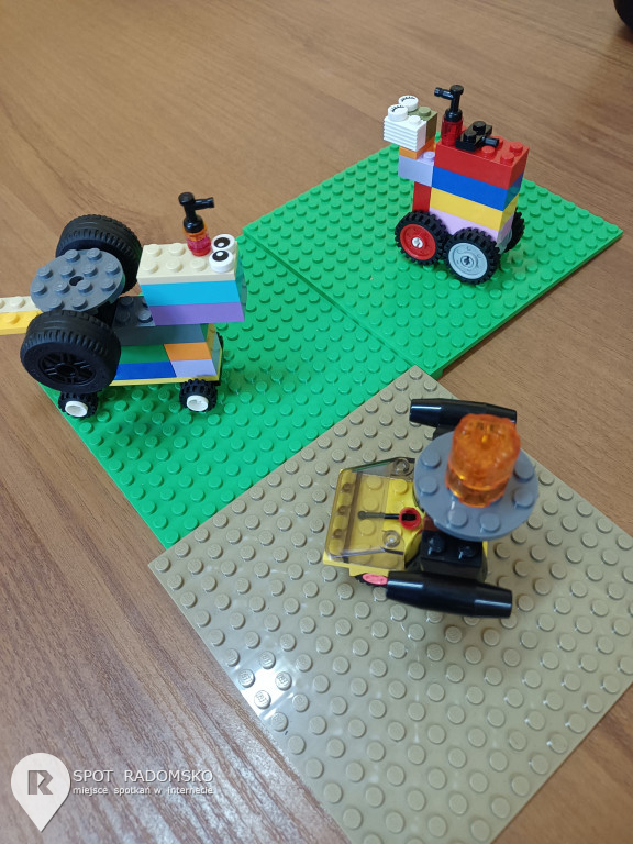Warsztaty z robotyki i programowania w Dobryszycach