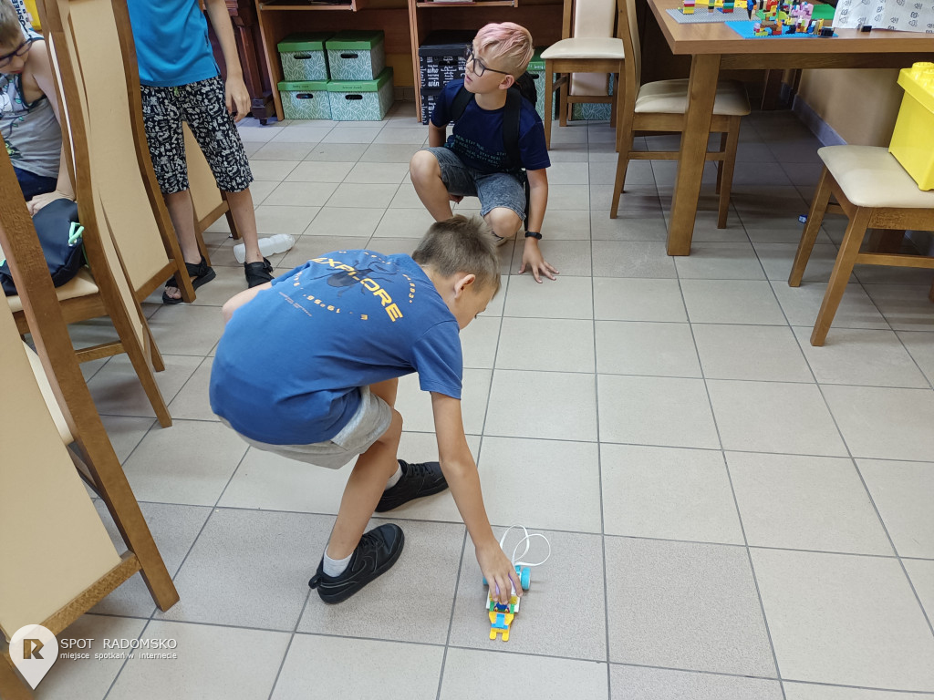 Warsztaty z robotyki i programowania w Dobryszycach