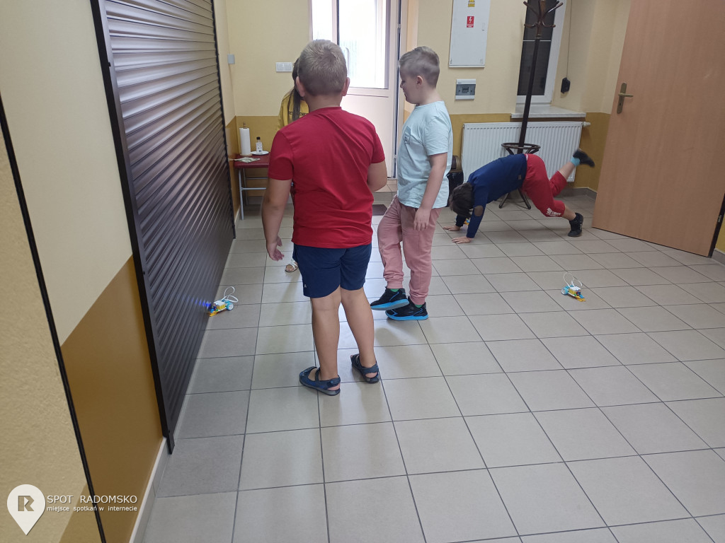 Warsztaty z robotyki i programowania w Dobryszycach