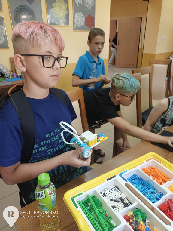 Warsztaty z robotyki i programowania w Dobryszycach