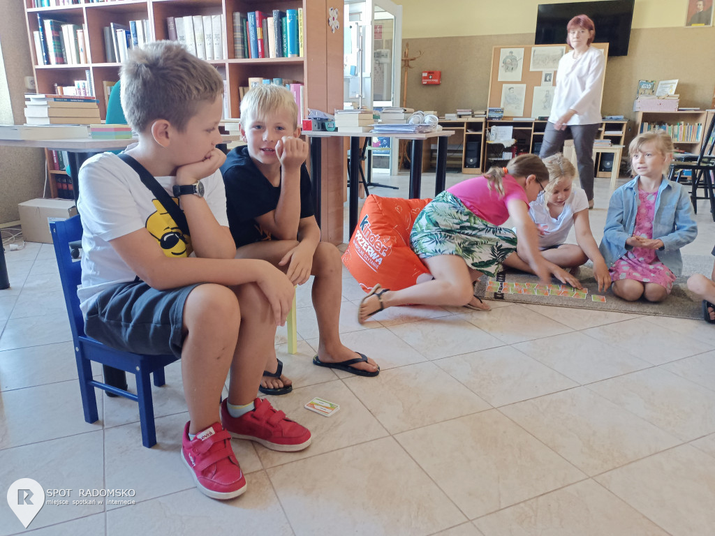 Warsztaty z robotyki i programowania w Bibliotece w Strzałkowie