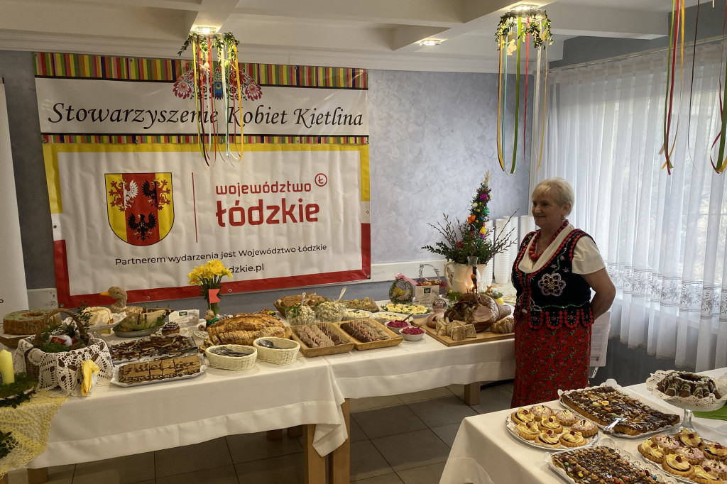 ?Stół wielkanocny dawniej i dziś - Stowarzyszenie Kobiet Kietlina poczęstowało gości