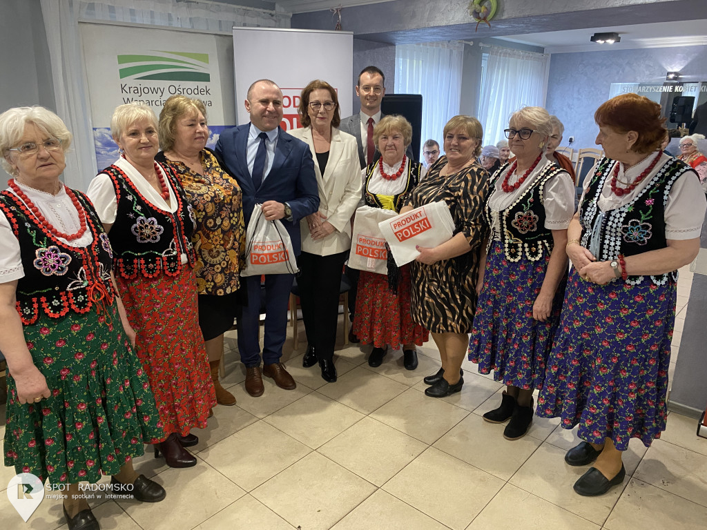 ?Stół wielkanocny dawniej i dziś - Stowarzyszenie Kobiet Kietlina poczęstowało gości