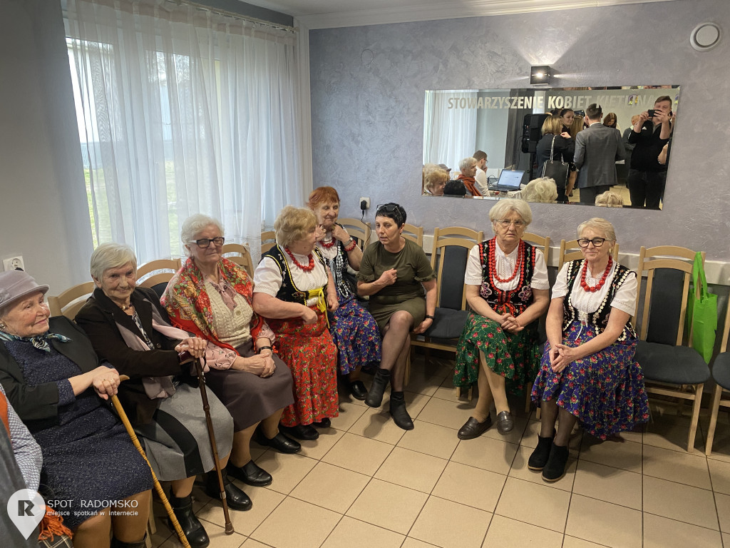 ?Stół wielkanocny dawniej i dziś - Stowarzyszenie Kobiet Kietlina poczęstowało gości