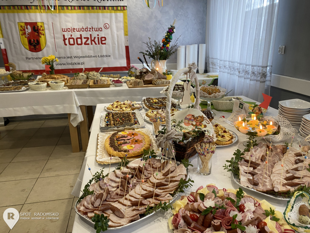 ?Stół wielkanocny dawniej i dziś - Stowarzyszenie Kobiet Kietlina poczęstowało gości