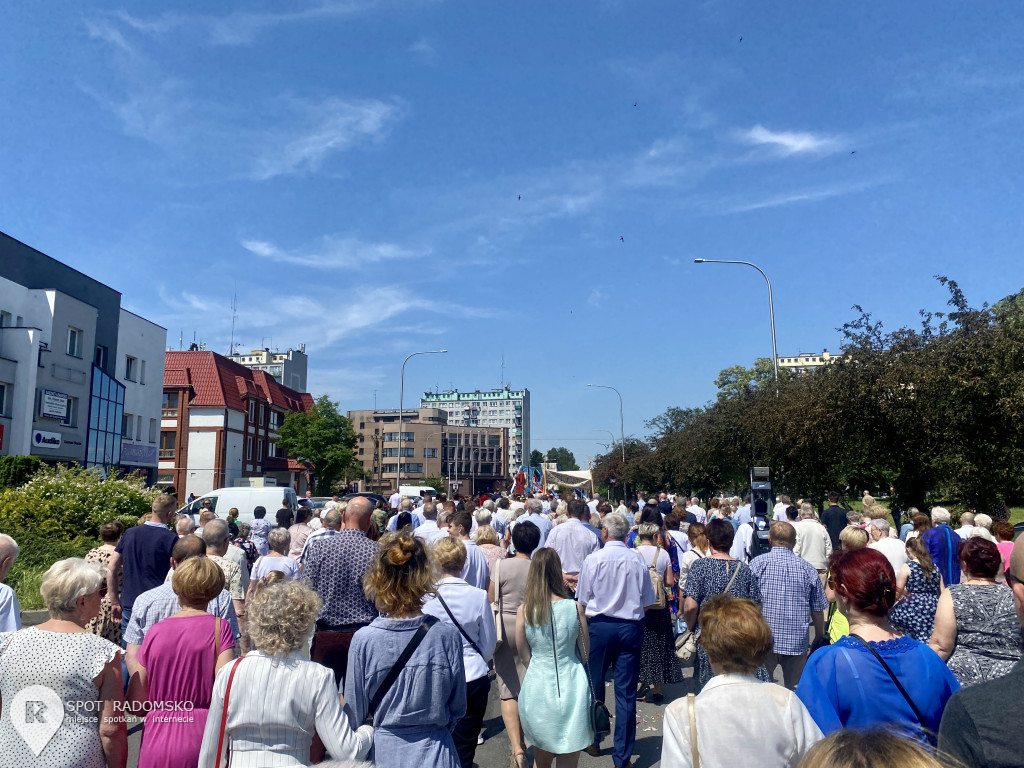 ⛪️ Procesja Bożego Ciała parafii NMP w Radomsku.