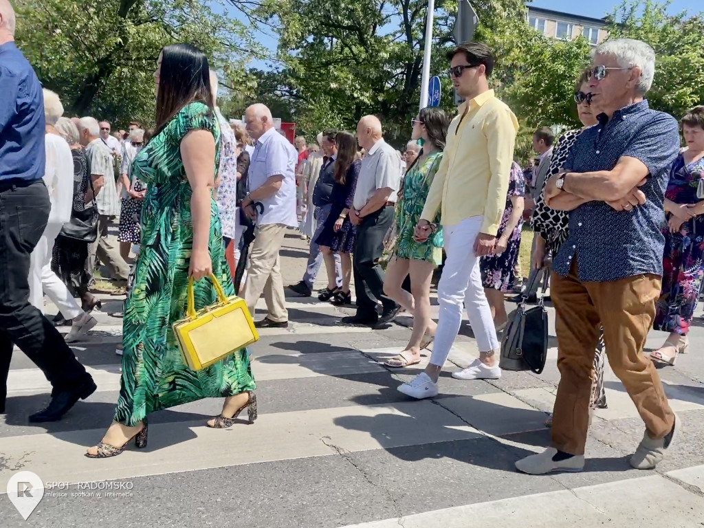 ⛪️ Procesja Bożego Ciała parafii NMP w Radomsku.