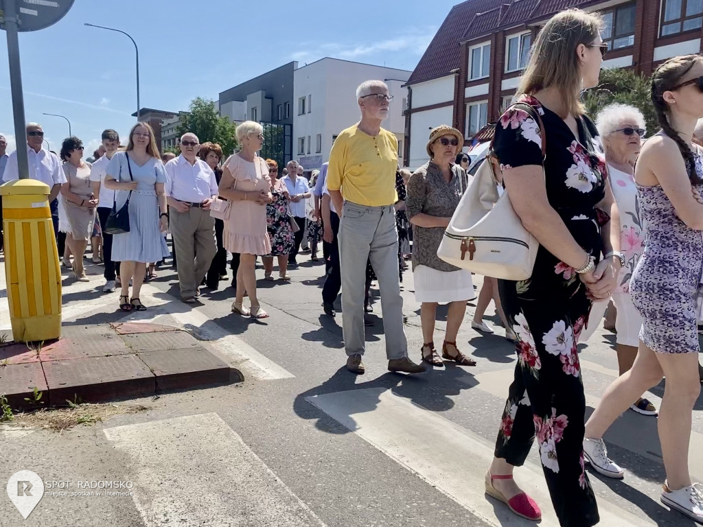 ⛪️ Procesja Bożego Ciała parafii NMP w Radomsku.