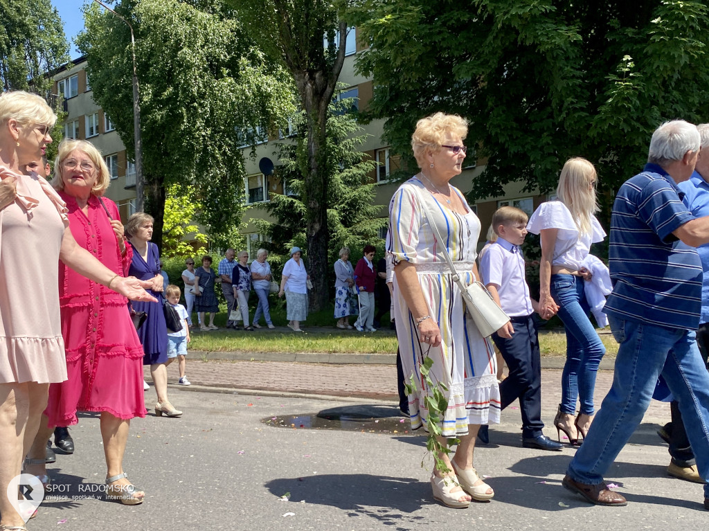 ⛪️ Procesja Bożego Ciała parafii NMP w Radomsku.