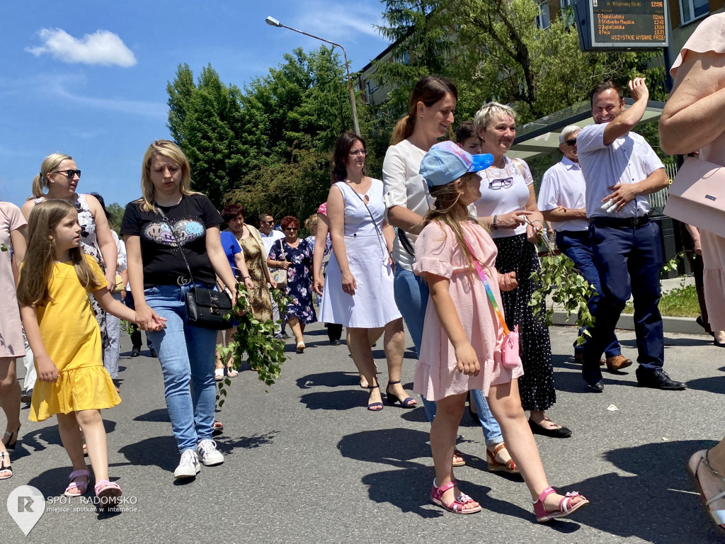⛪️ Procesja Bożego Ciała parafii NMP w Radomsku.