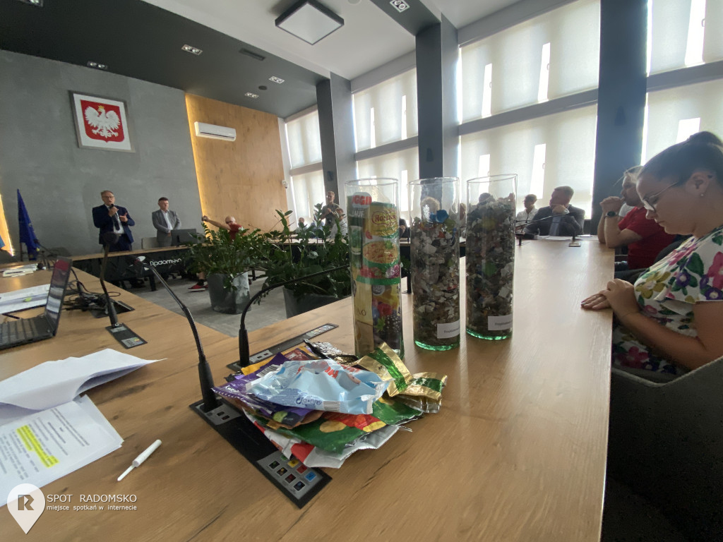 Debata o spalarni odpadów na osiedlu w Radomsku