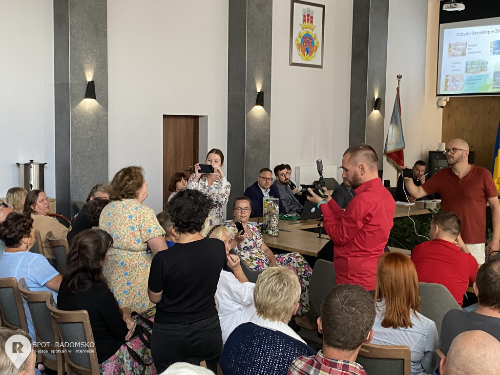 Debata o spalarni odpadów na osiedlu w Radomsku