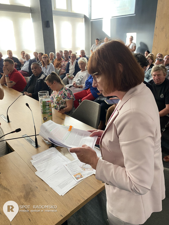 Debata o spalarni odpadów na osiedlu w Radomsku