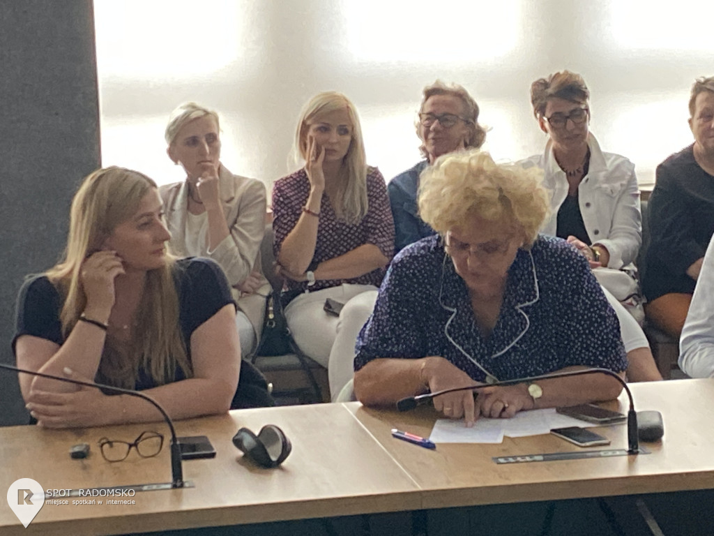 Debata o spalarni odpadów na osiedlu w Radomsku