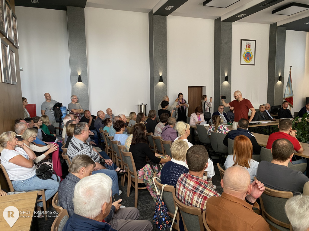 Debata o spalarni odpadów na osiedlu w Radomsku