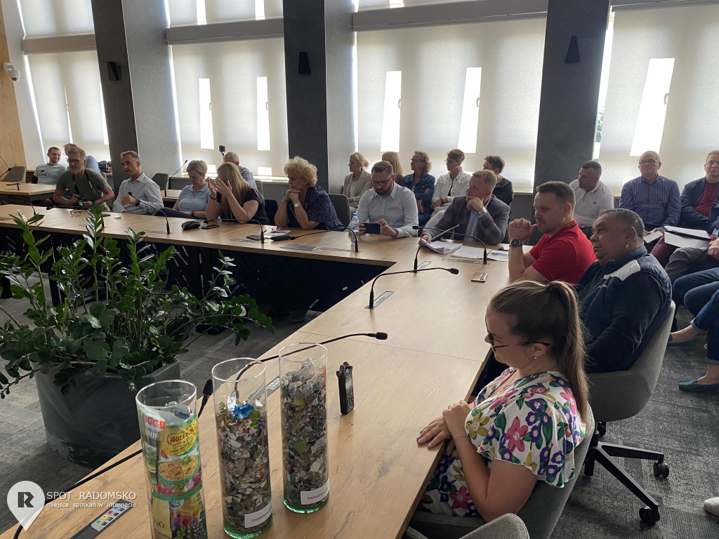 Debata o spalarni odpadów na osiedlu w Radomsku