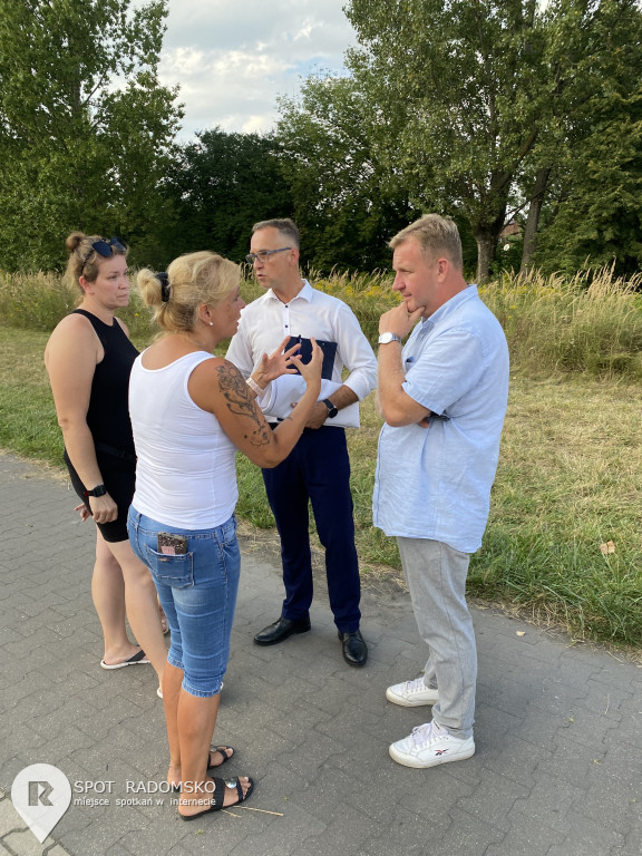? Protest mieszkańców Radomska przy ul. Zgoda 14