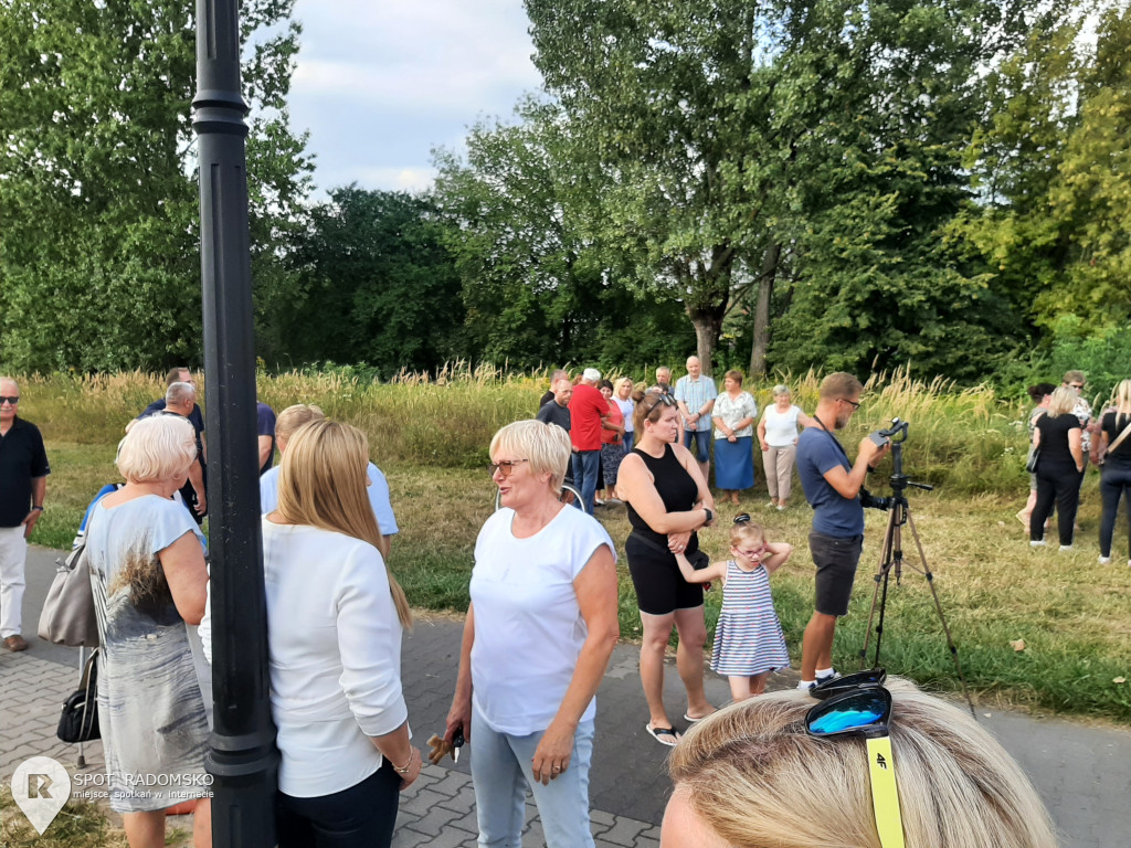 ? Protest mieszkańców Radomska przy ul. Zgoda 14