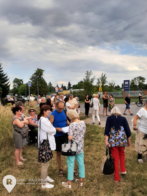 ? Protest mieszkańców Radomska przy ul. Zgoda 14