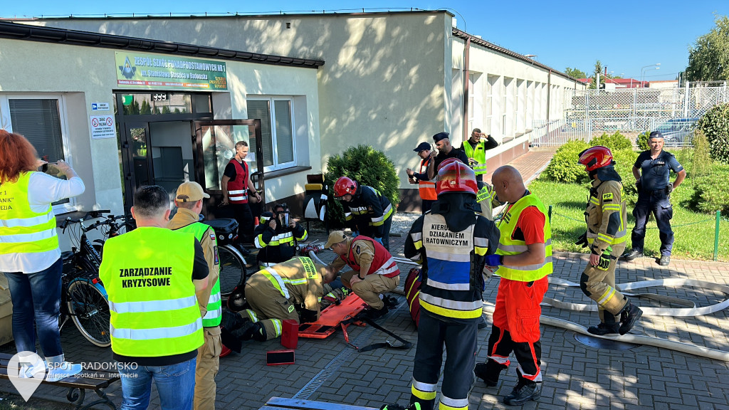 ?Terrorysta w ZSP nr 1 w Radomsku - to ćwiczenia