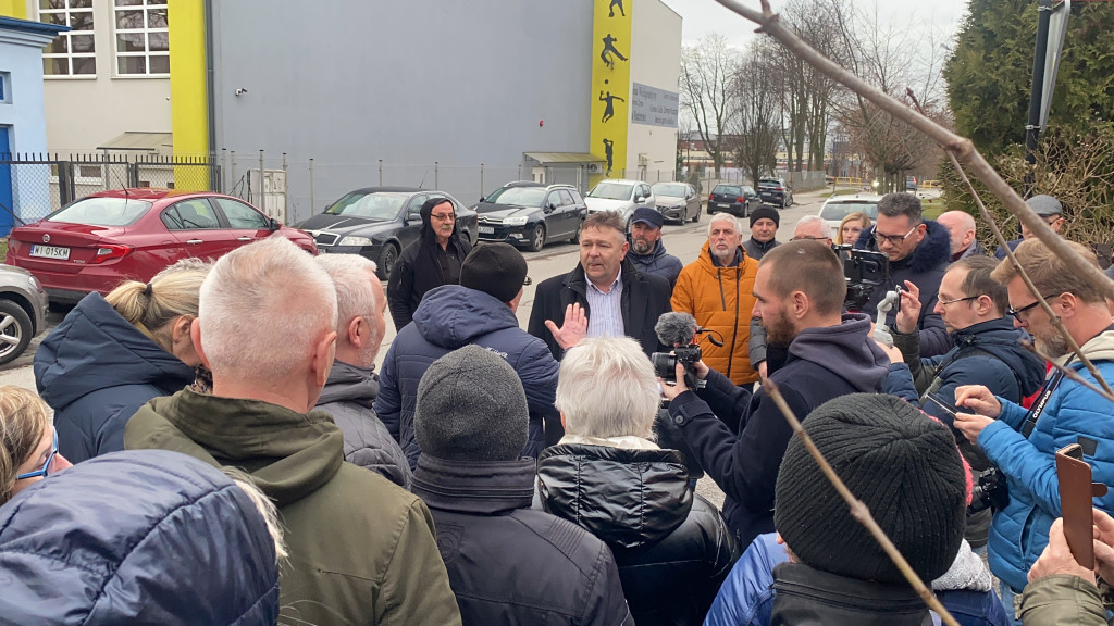 Mieszkańcy Radomska protestowali przy Przyszkolnej