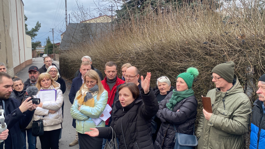 Mieszkańcy Radomska protestowali przy Przyszkolnej