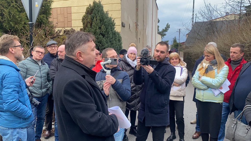 Mieszkańcy Radomska protestowali przy Przyszkolnej