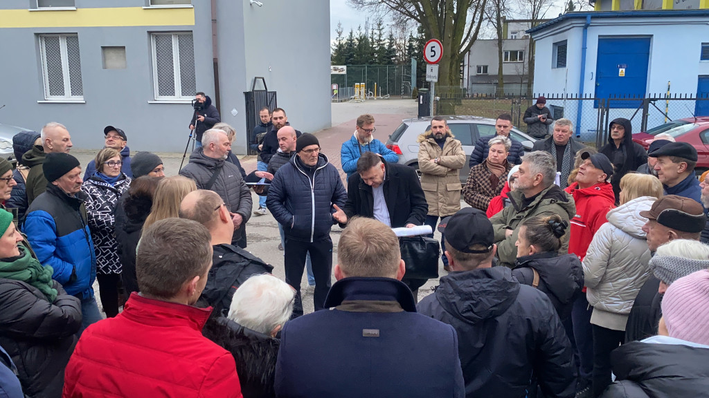 Mieszkańcy Radomska protestowali przy Przyszkolnej