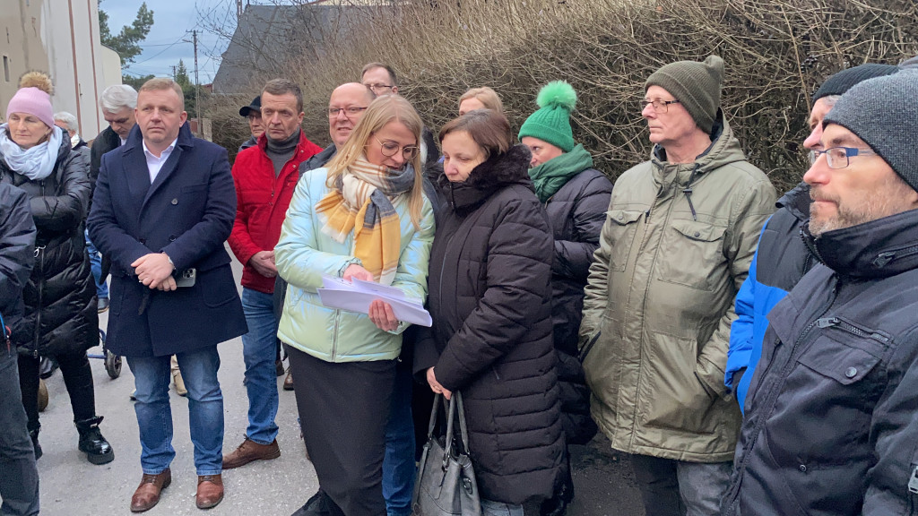 Mieszkańcy Radomska protestowali przy Przyszkolnej