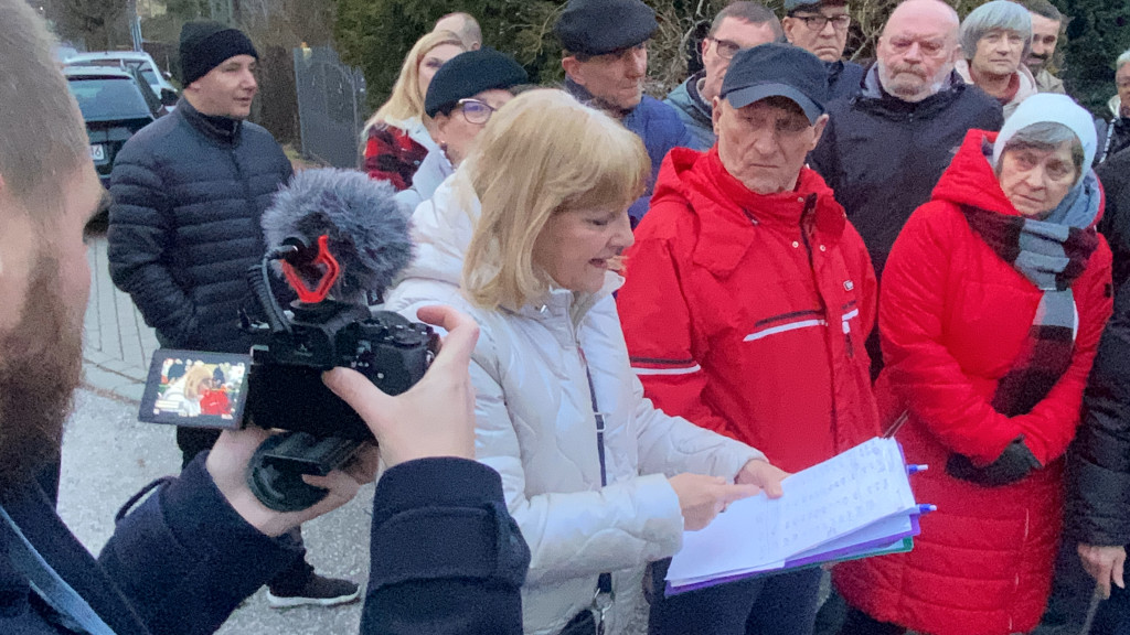 Mieszkańcy Radomska protestowali przy Przyszkolnej