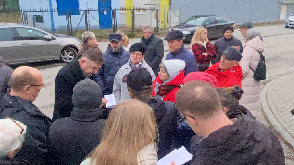 Mieszkańcy Radomska protestowali przy Przyszkolnej