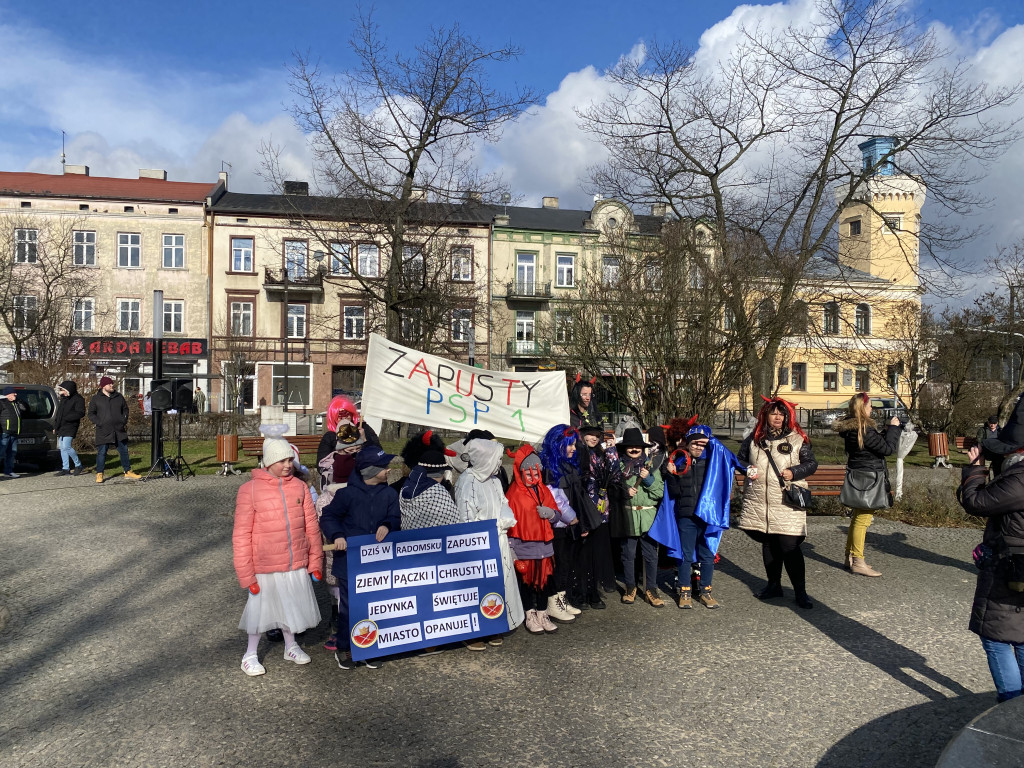 Zapusty w Radomsku 2024. Barwny ostatkowy korowód