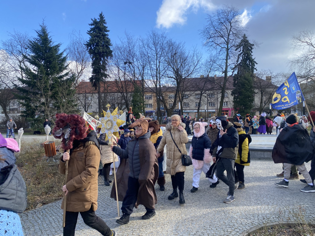 Zapusty w Radomsku 2024. Barwny ostatkowy korowód