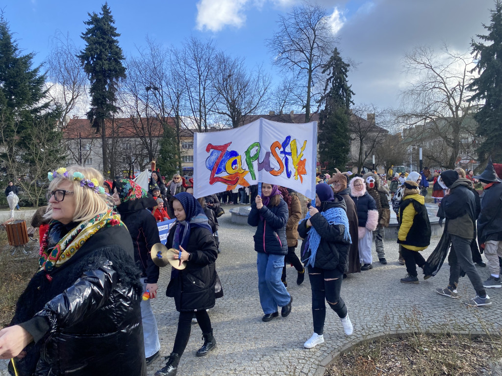 Zapusty w Radomsku 2024. Barwny ostatkowy korowód