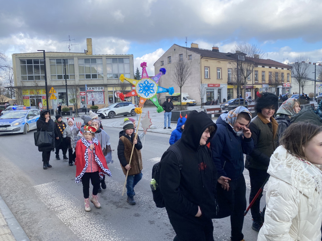 Zapusty w Radomsku 2024. Barwny ostatkowy korowód