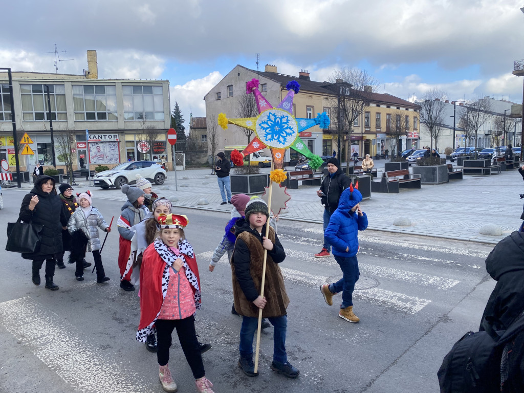 Zapusty w Radomsku 2024. Barwny ostatkowy korowód