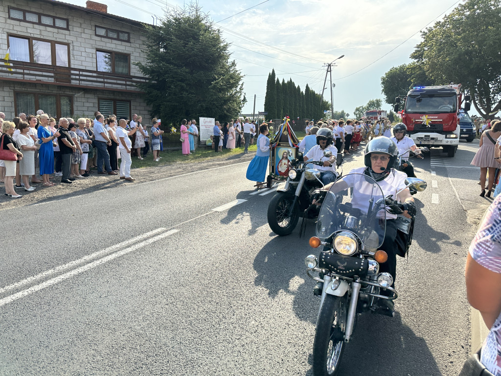 Parafia Św. Jadwigi Śląskiej w Kodrębie