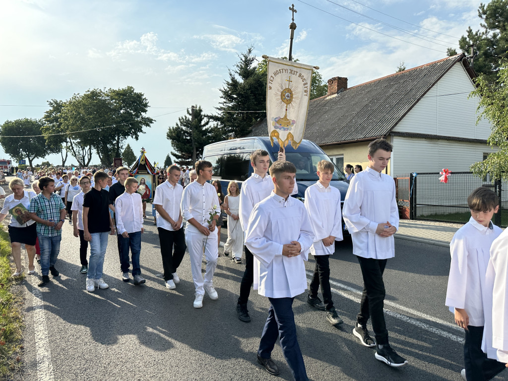 Parafia Św. Jadwigi Śląskiej w Kodrębie